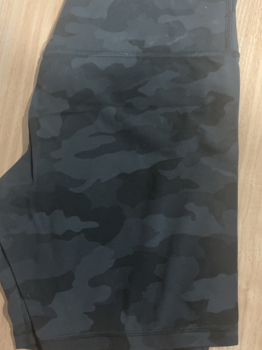 Women's Camo Athletic Leggings - Dark Gray/Black